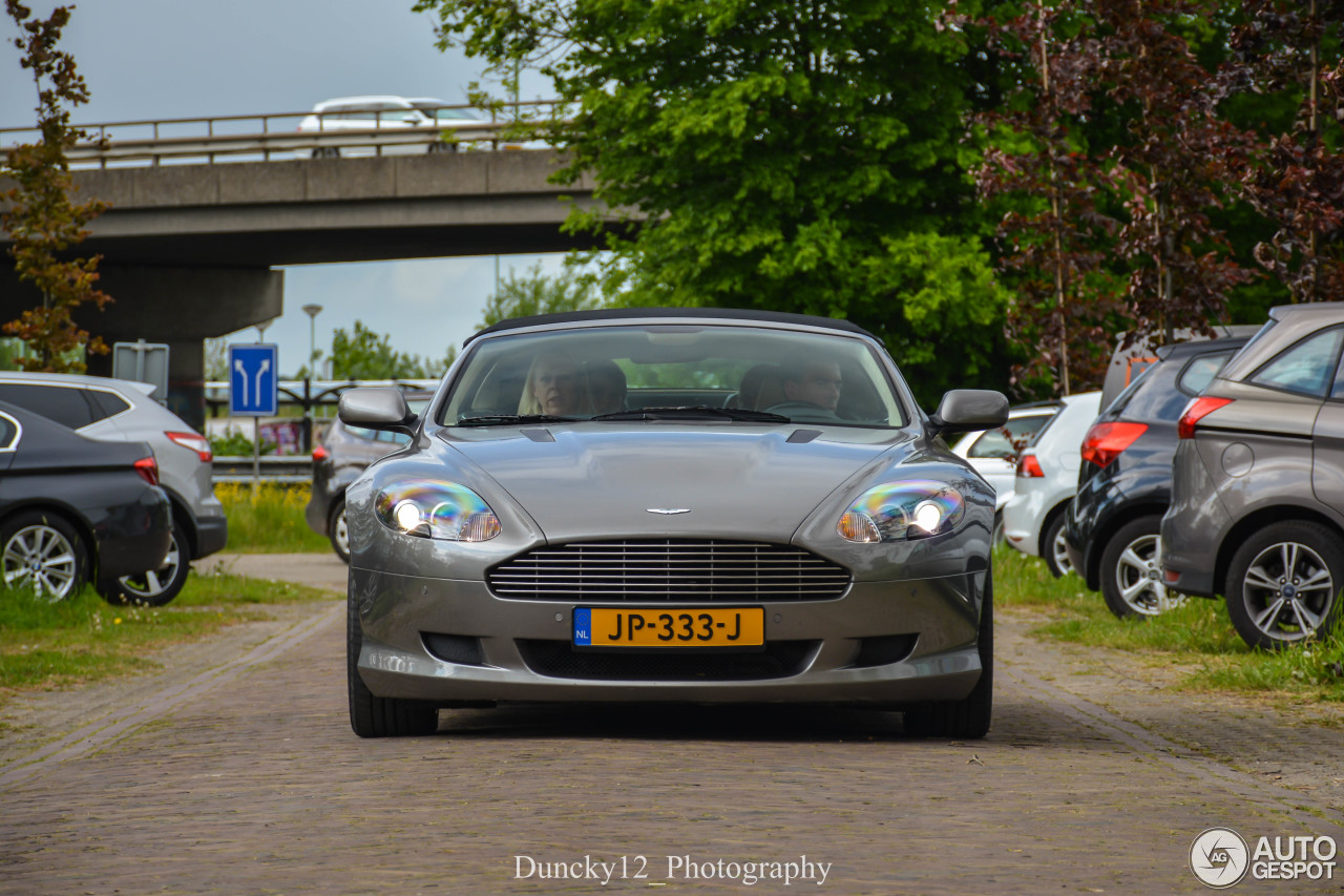 Aston Martin DB9 Volante