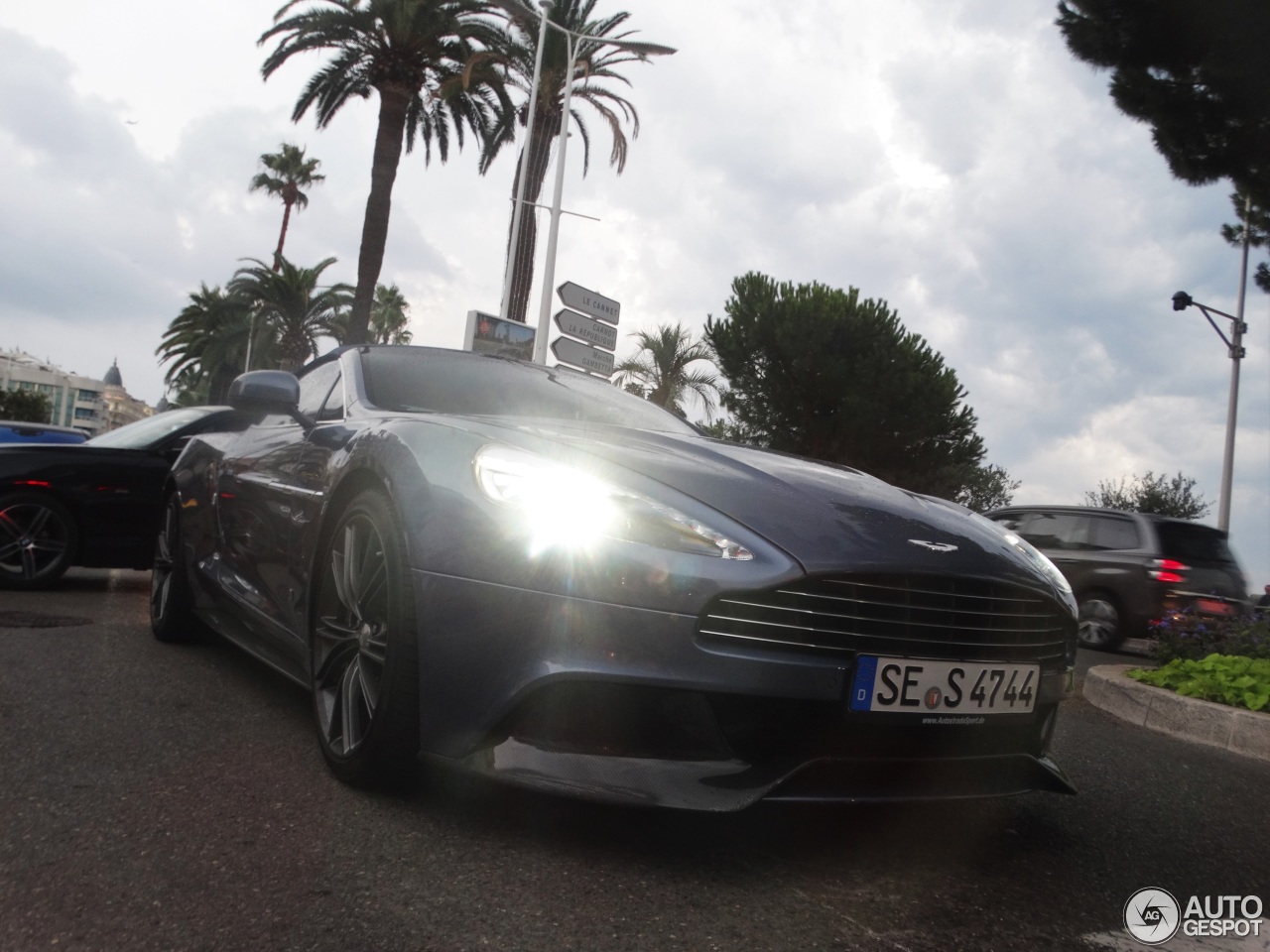 Aston Martin Vanquish Volante