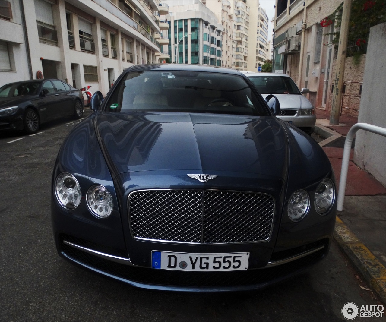 Bentley Flying Spur W12