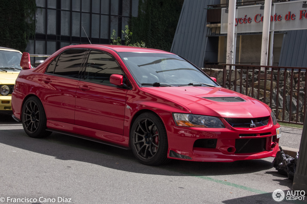 Mitsubishi Lancer Evolution IX