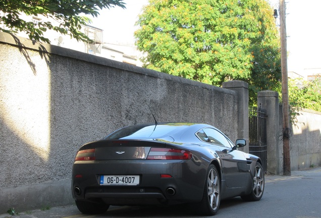 Aston Martin V8 Vantage