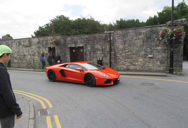 Lamborghini Aventador LP700-4