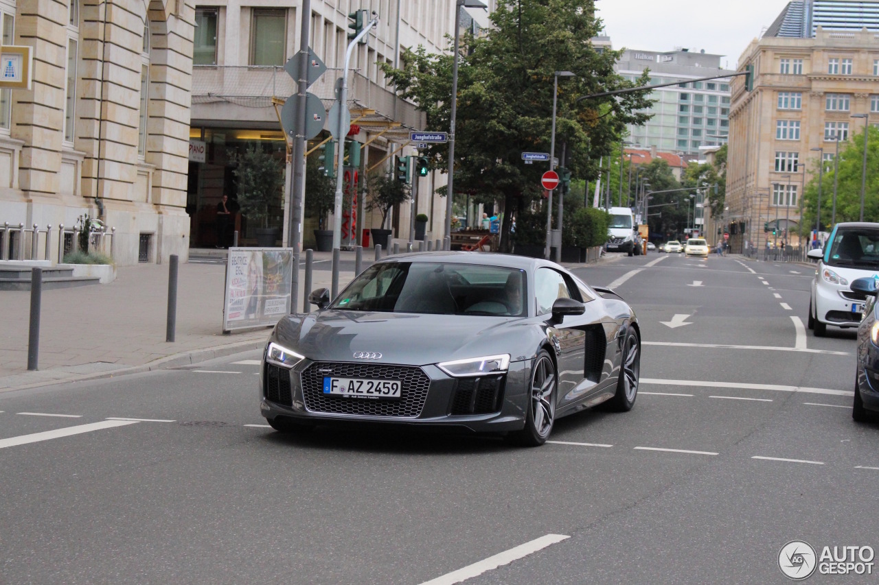 Audi R8 V10 Plus 2015