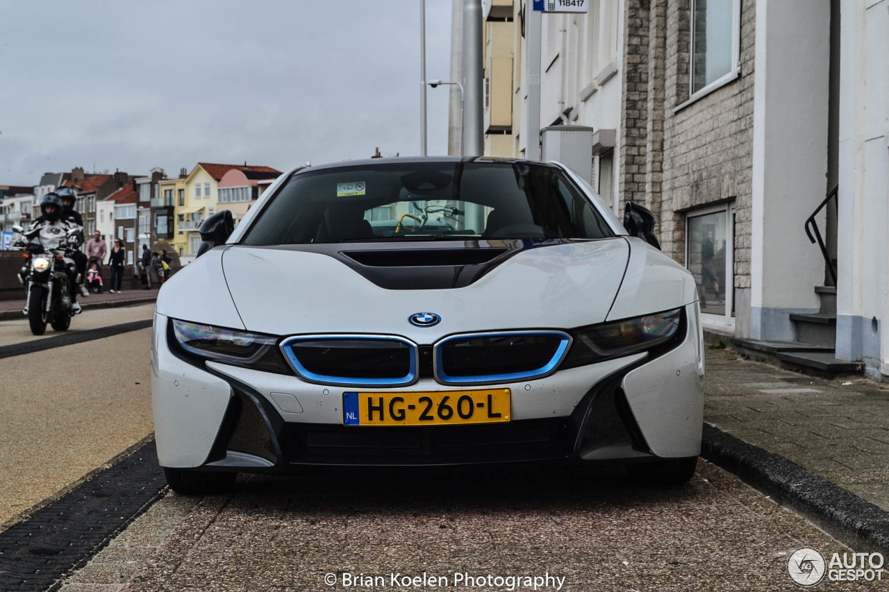 BMW i8