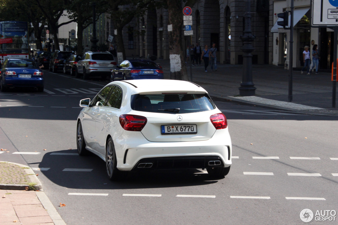 Mercedes-AMG A 45 W176 2015