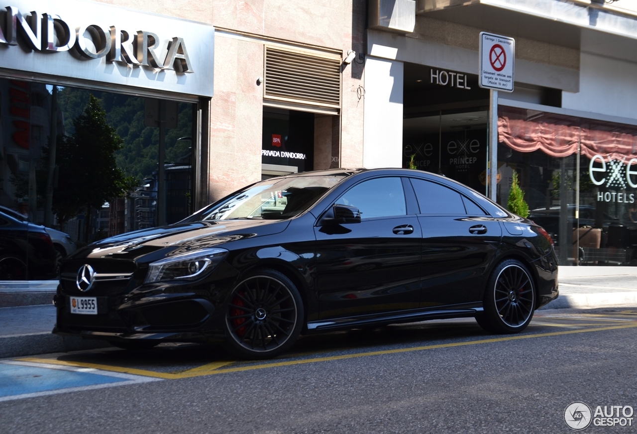 Mercedes-Benz CLA 45 AMG C117