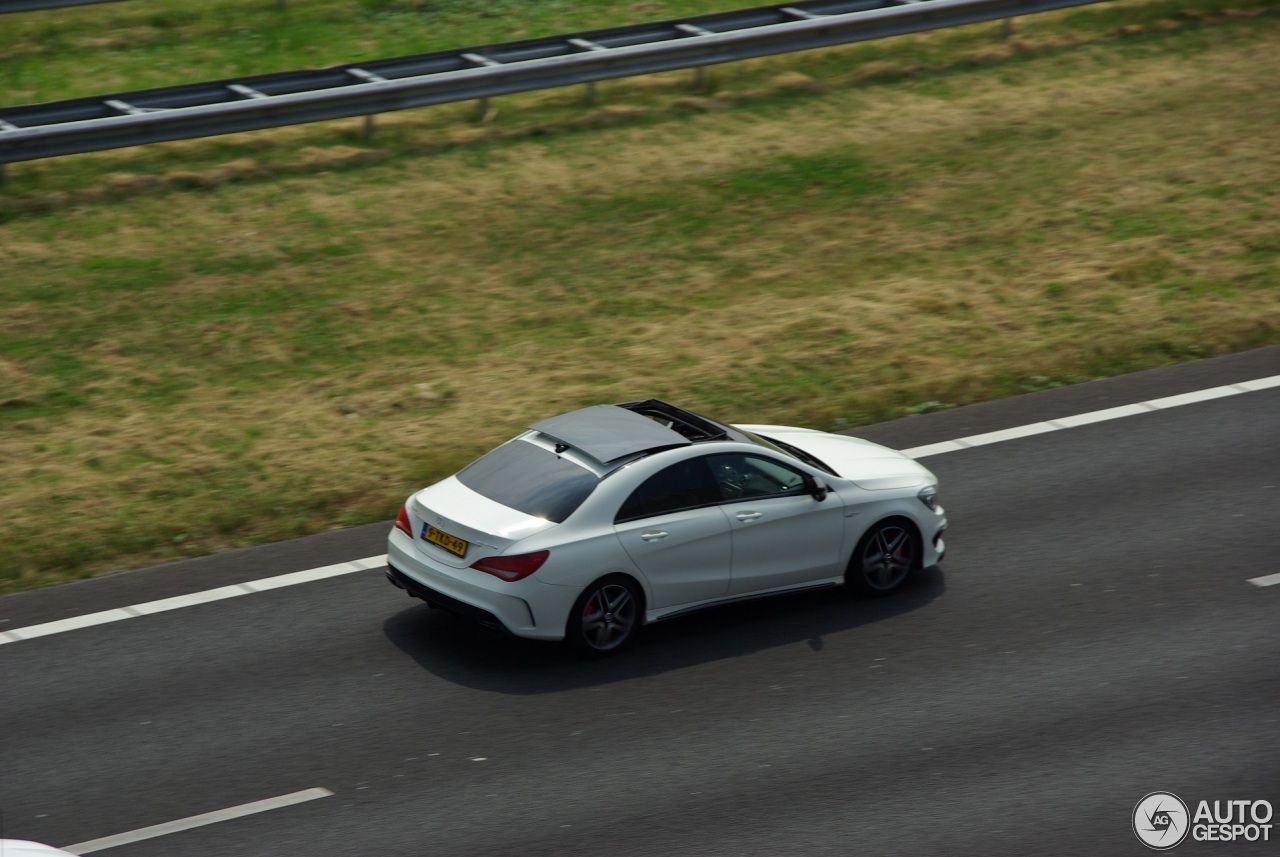 Mercedes-Benz CLA 45 AMG C117