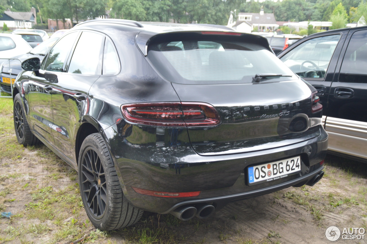 Porsche 95B Macan GTS