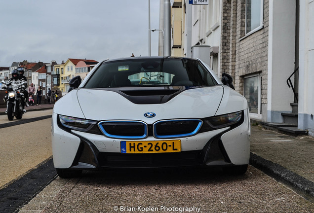 BMW i8