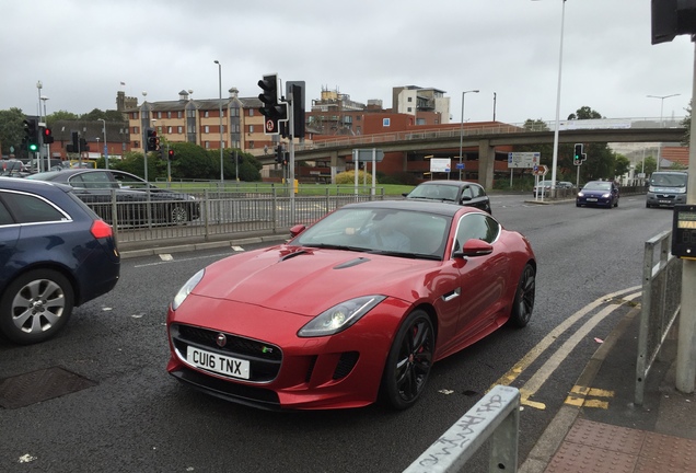 Jaguar F-TYPE R Coupé