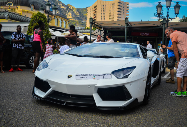 Lamborghini Aventador LP700-4