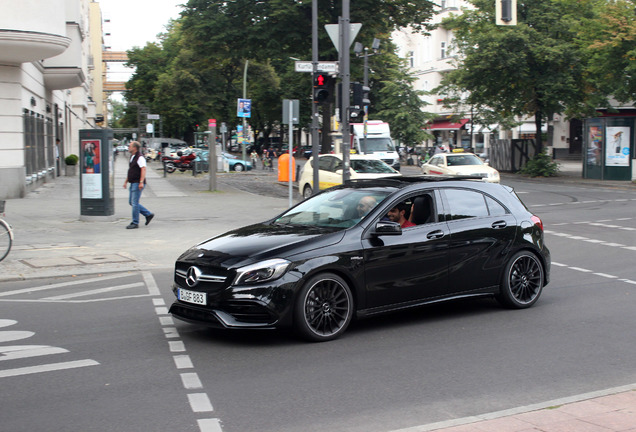 Mercedes-AMG A 45 W176 2015