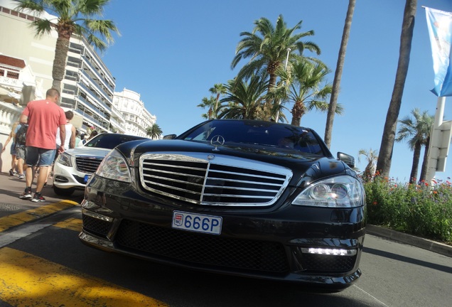 Mercedes-Benz S 63 AMG W221 2010