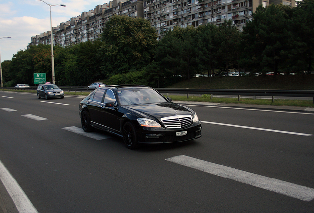 Mercedes-Benz S 65 AMG V221 2010