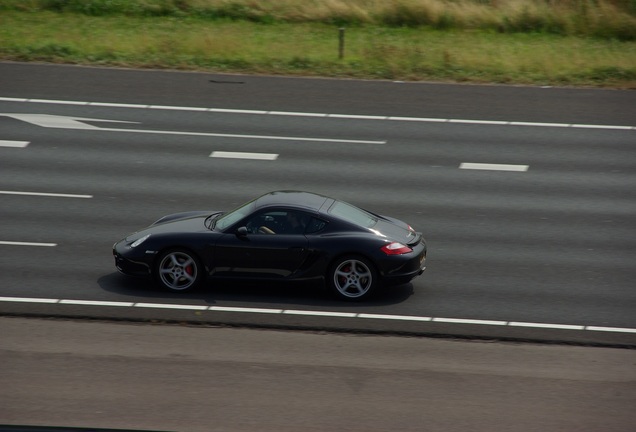 Porsche 987 Cayman S