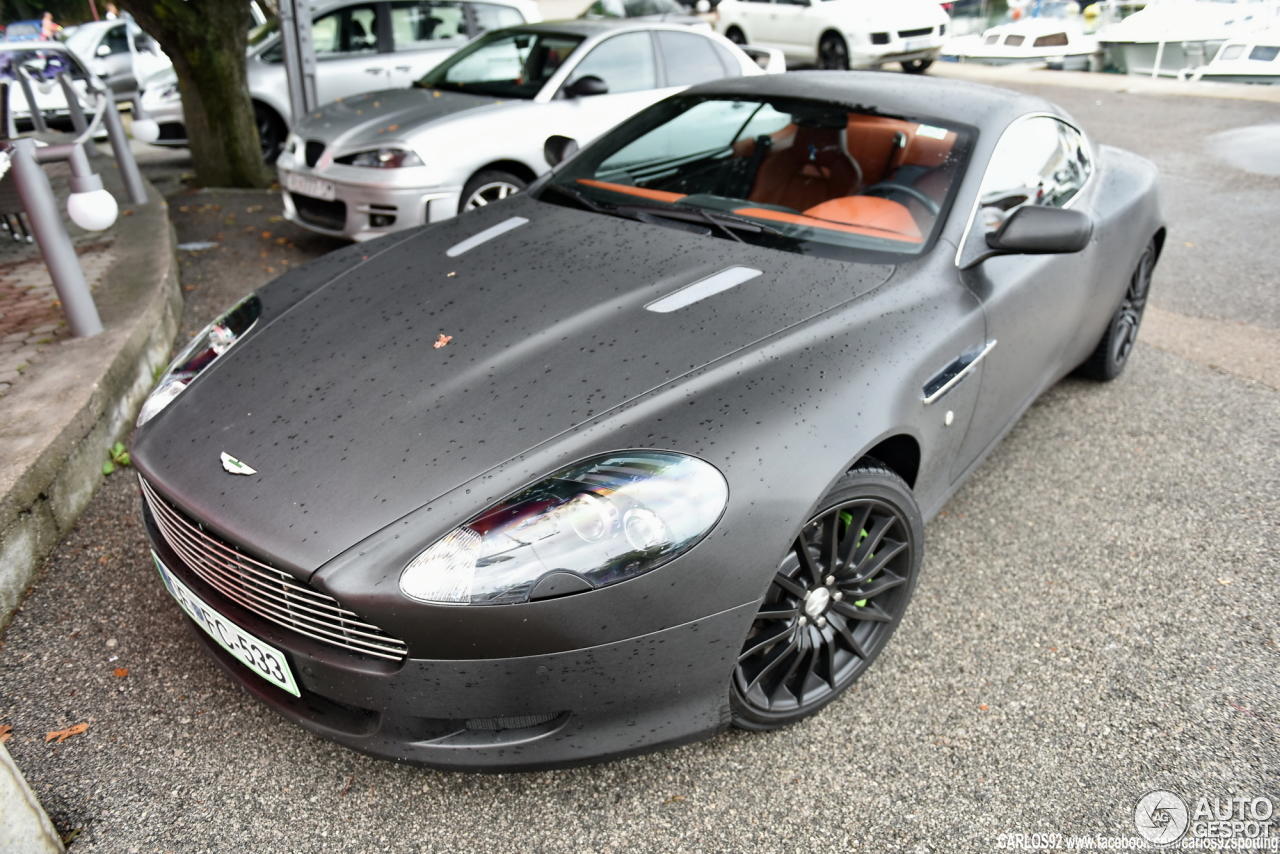 Aston Martin DB9