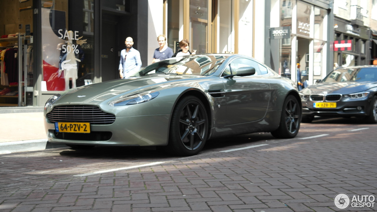 Aston Martin V8 Vantage