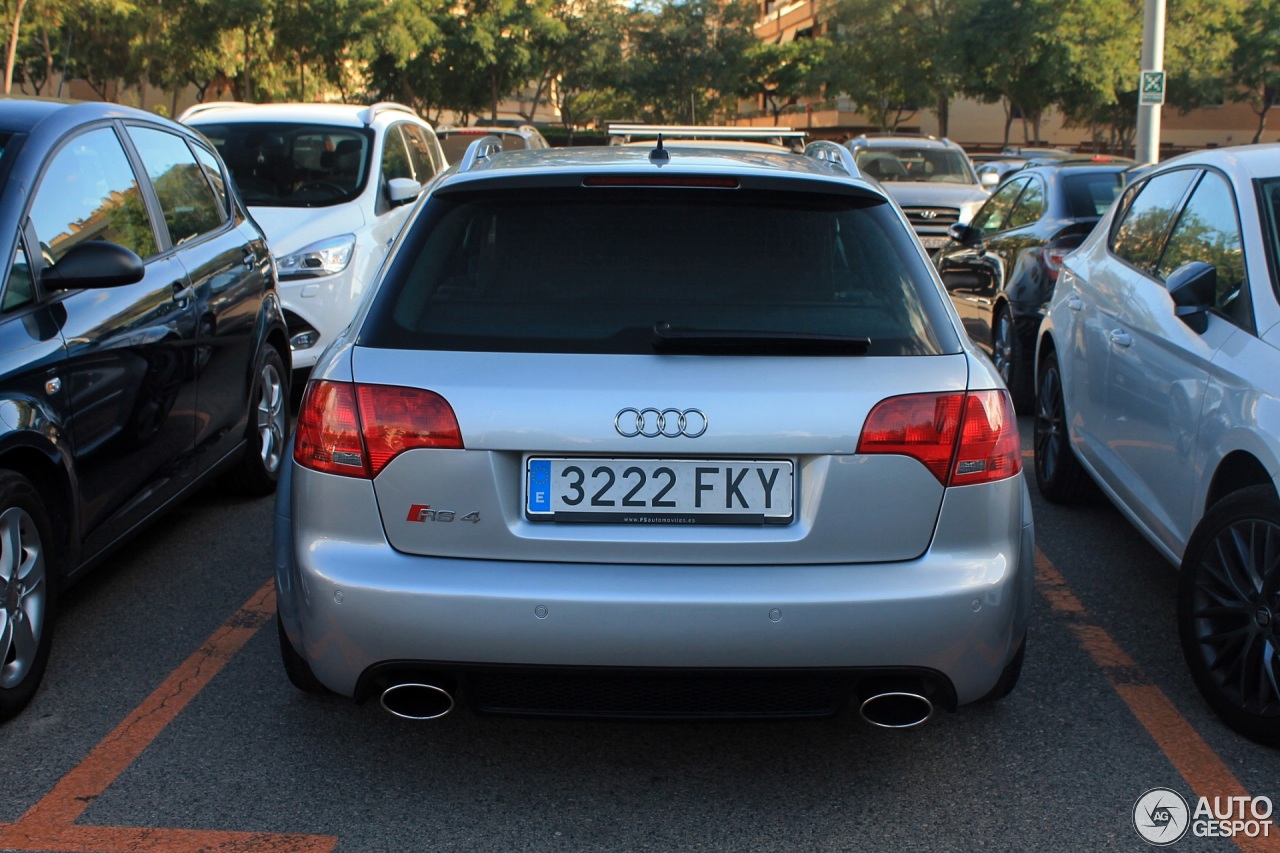 Audi RS4 Avant B7