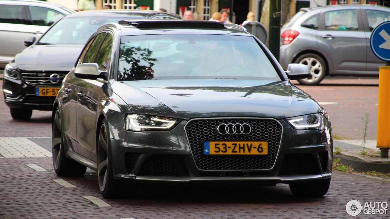 Audi RS4 Avant B8