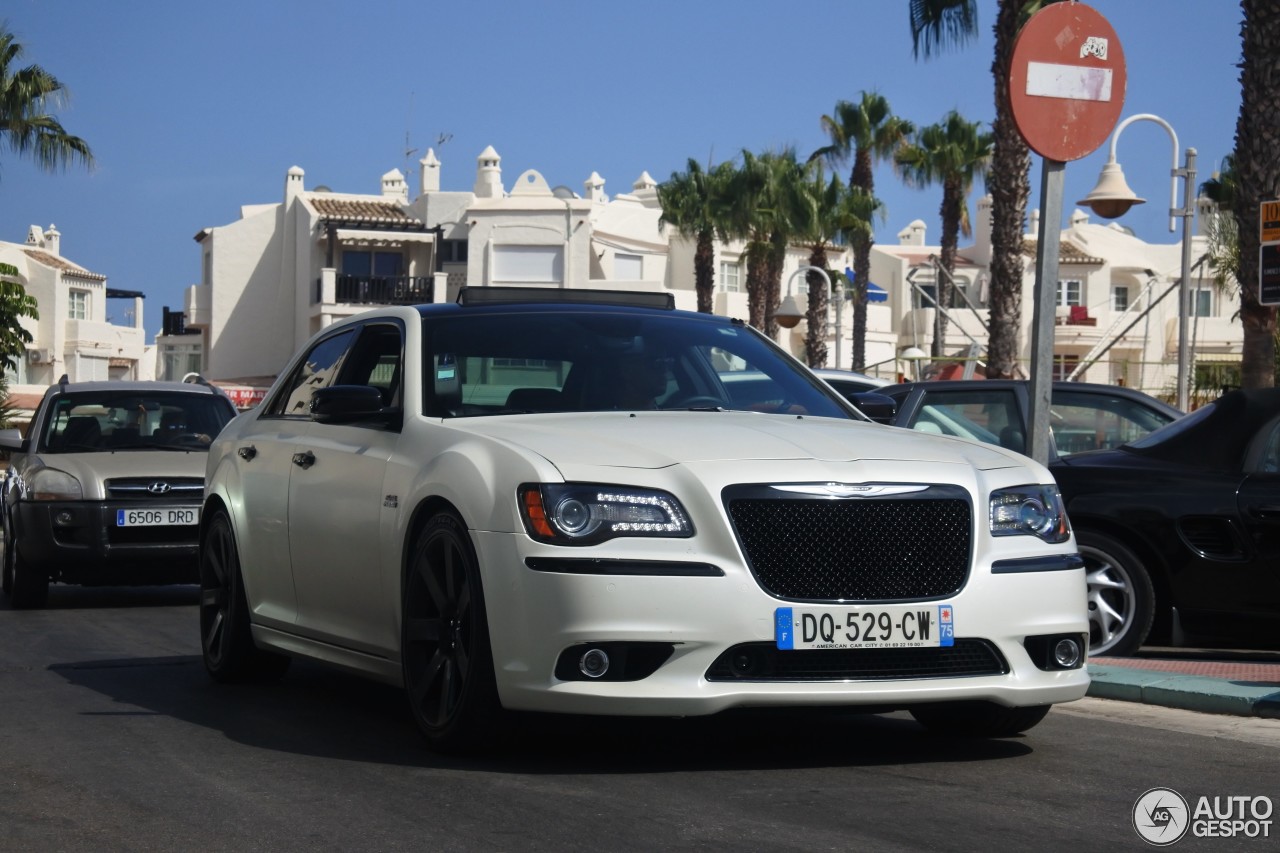 Chrysler 300C SRT8 2013