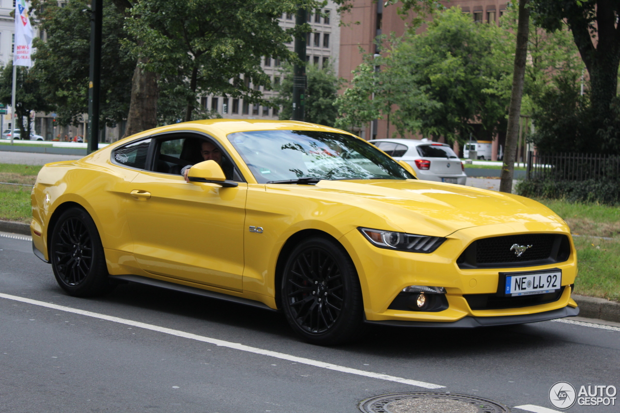 Ford Mustang GT 2015