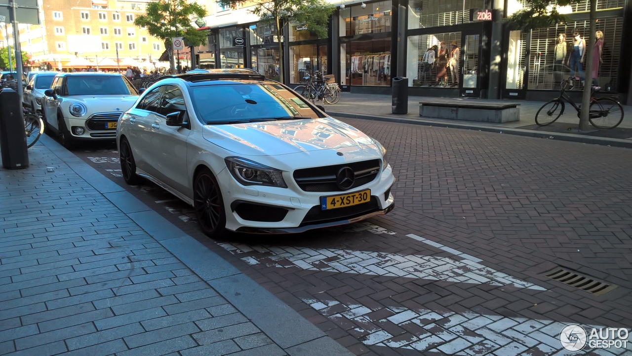 Mercedes-Benz CLA 45 AMG C117