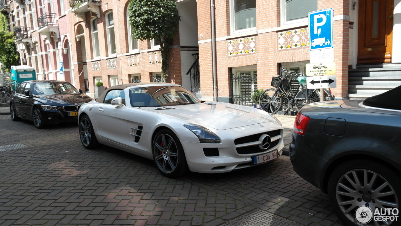 Mercedes-Benz SLS AMG Roadster