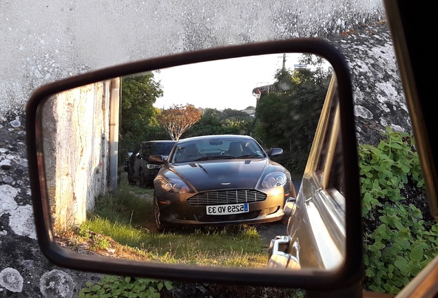 Aston Martin DB9