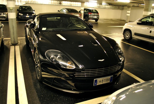 Aston Martin DBS Volante