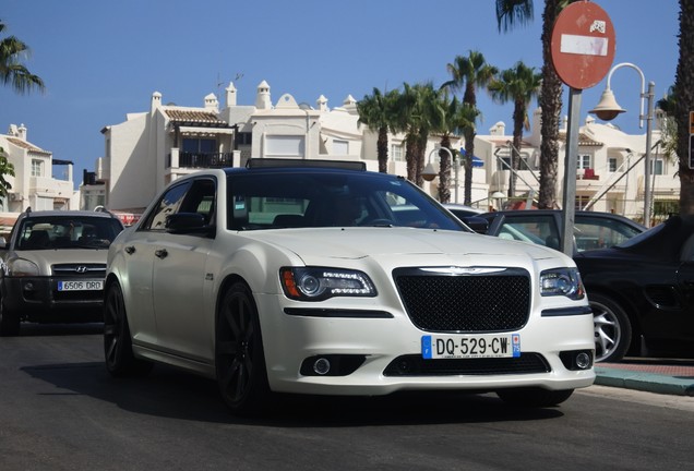 Chrysler 300C SRT8 2013