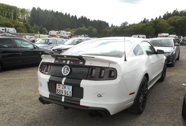 Ford Mustang Shelby GT500 2013