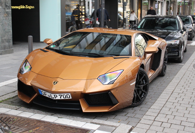 Lamborghini Aventador LP700-4