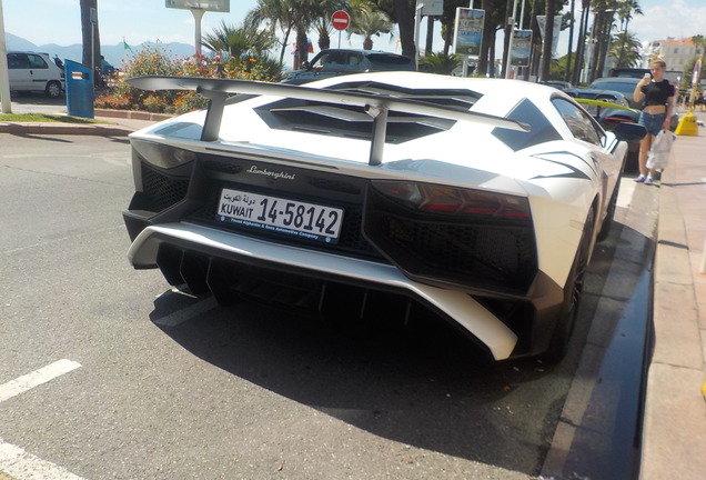 Lamborghini Aventador LP750-4 SuperVeloce