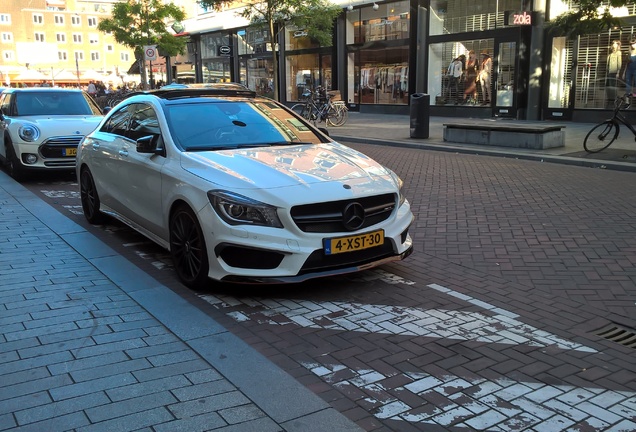 Mercedes-Benz CLA 45 AMG C117