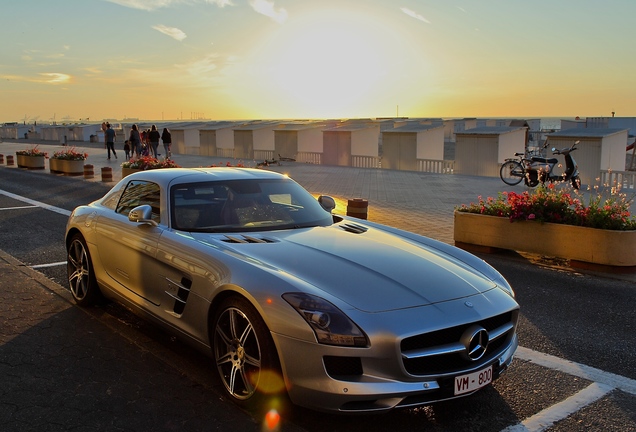 Mercedes-Benz SLS AMG