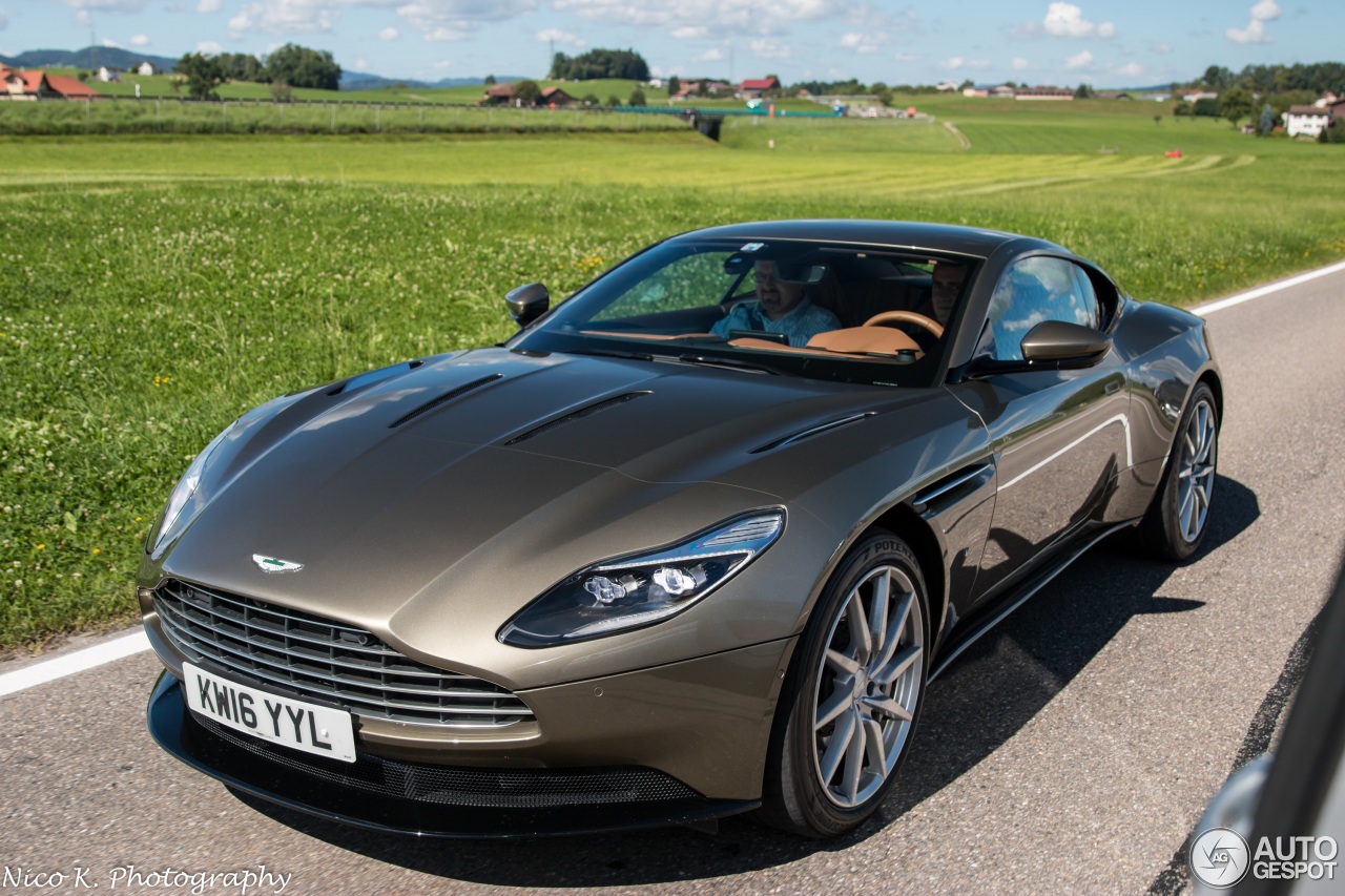 Aston Martin DB11