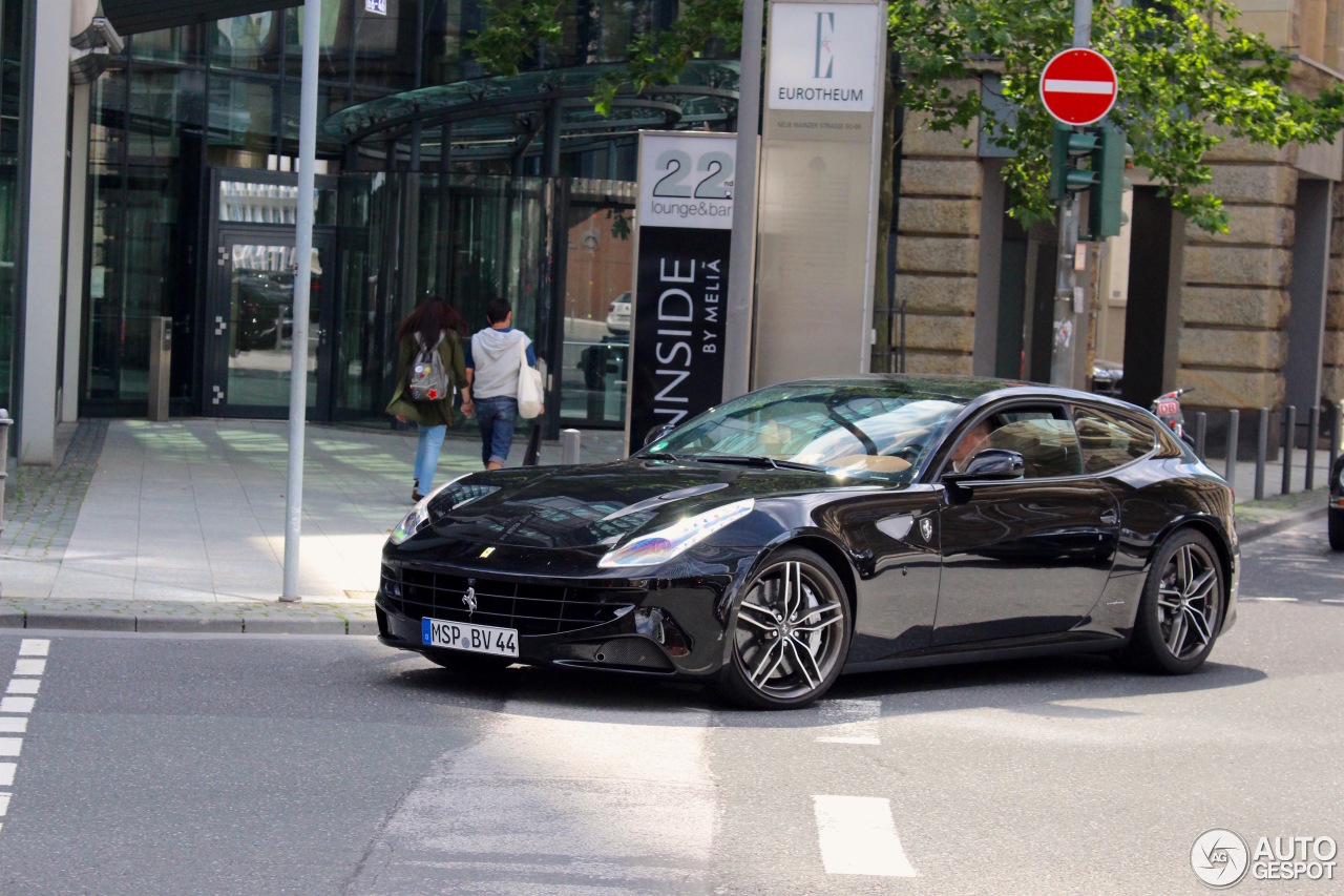 Ferrari FF