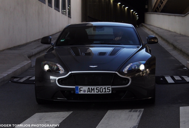 Aston Martin V12 Vantage S