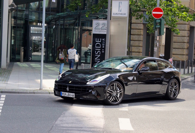 Ferrari FF