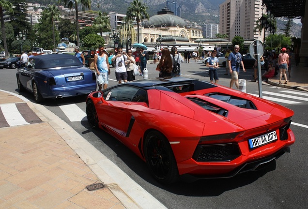 Lamborghini Aventador LP700-4 Roadster