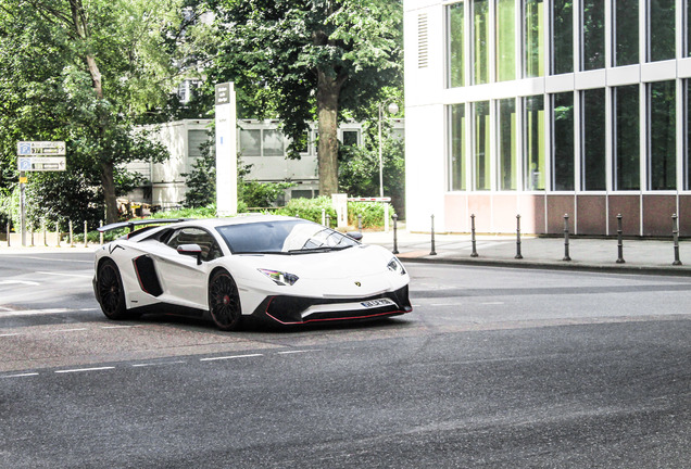 Lamborghini Aventador LP750-4 SuperVeloce