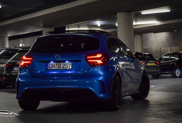 Mercedes-AMG A 45 W176 2015