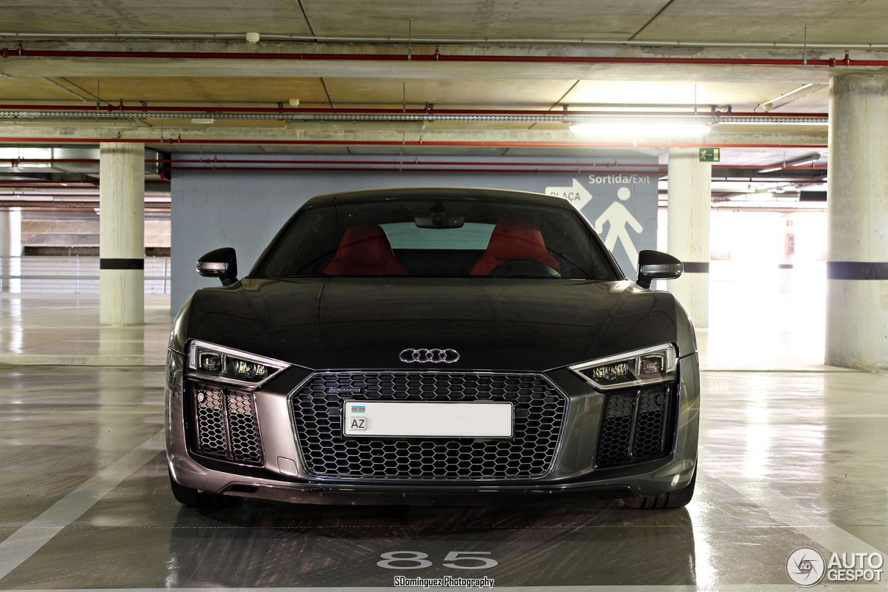 Audi R8 V10 Plus 2015