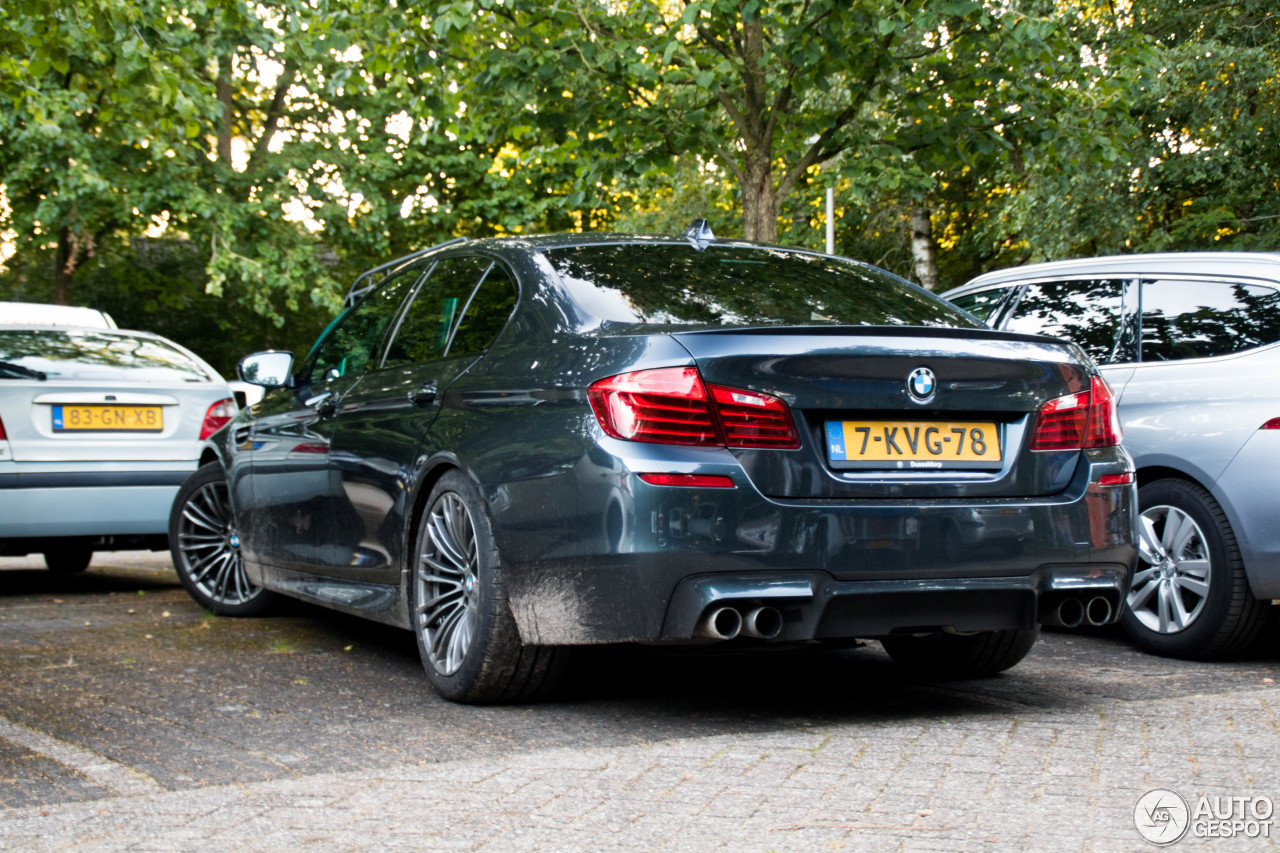 BMW M5 F10 2011