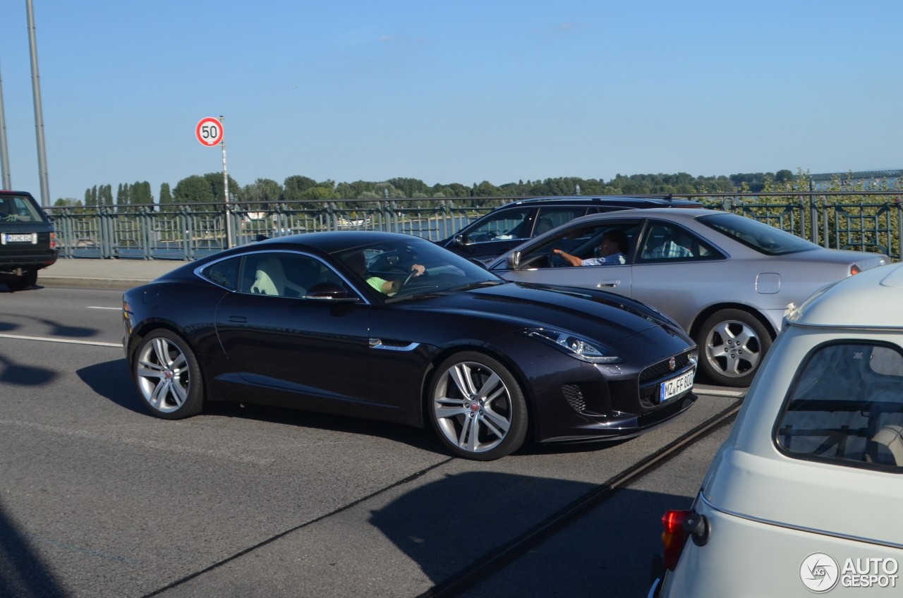 Jaguar F-TYPE S Coupé