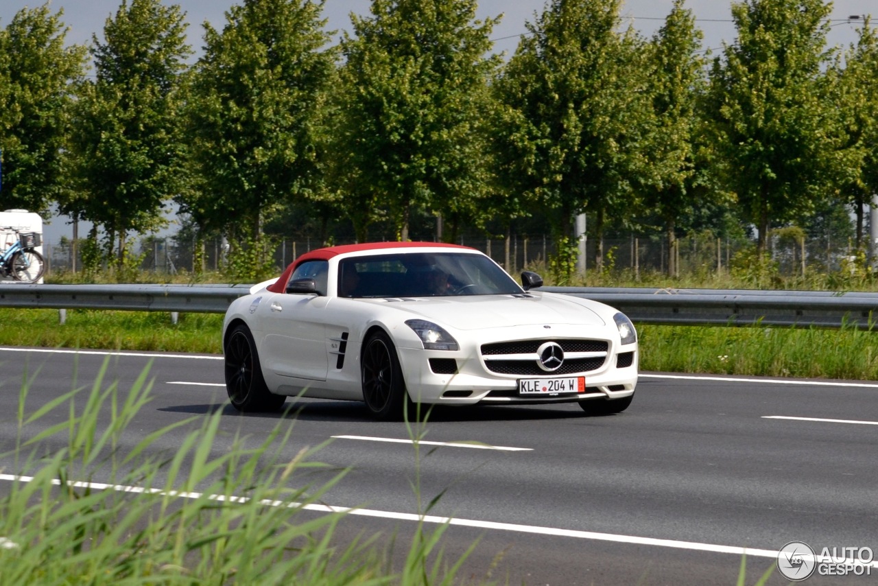 Mercedes-Benz SLS AMG Roadster