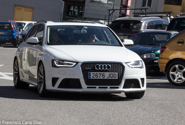 Audi RS4 Avant B8