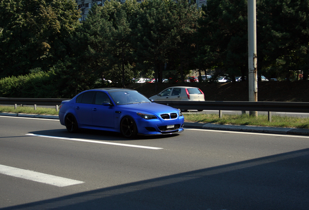 BMW M5 E60 2005