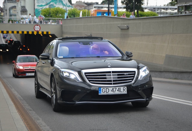 Mercedes-Benz S 63 AMG V222