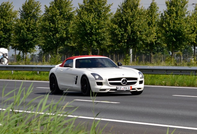 Mercedes-Benz SLS AMG Roadster